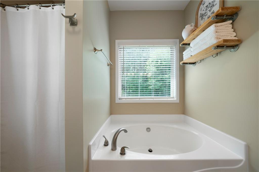 33 Kay Road, White, Georgia image 22