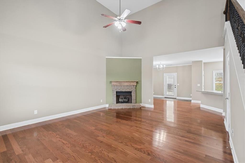 11 Spring Folly NW
