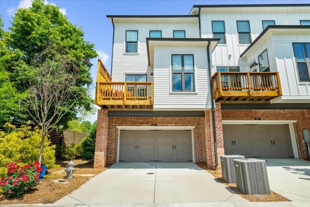 219 Phillips Lane