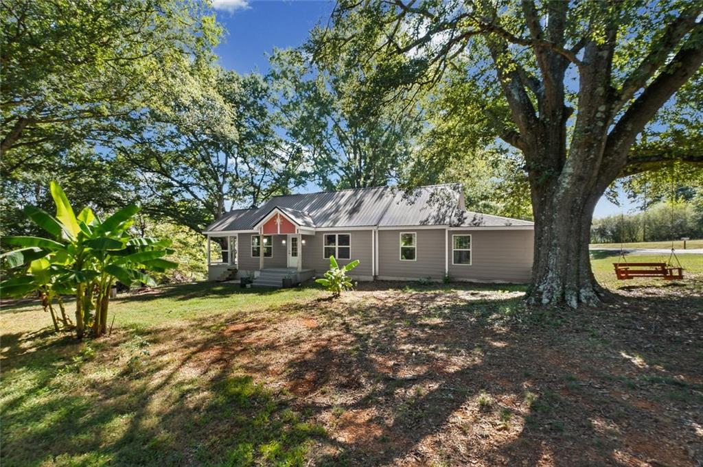 210 Shaw Road SW