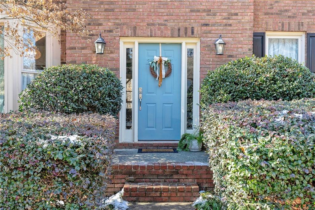 2341 Standing Peachtree Court, Kennesaw, Georgia image 2