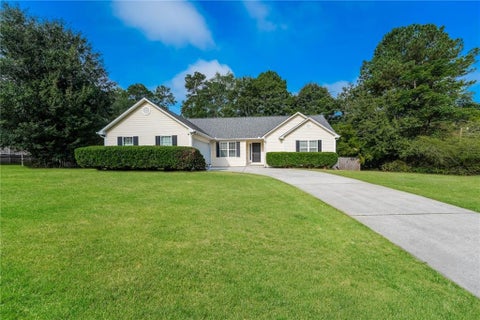 Homes For Sale - 1014 Bay Ridge Drive<br/> Lawrenceville, GA 30045