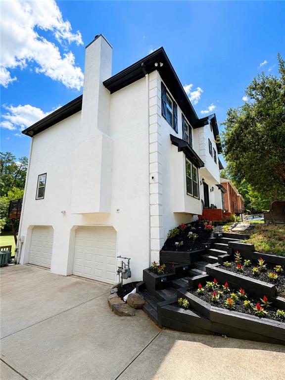 8945 Carroll Manor Drive
