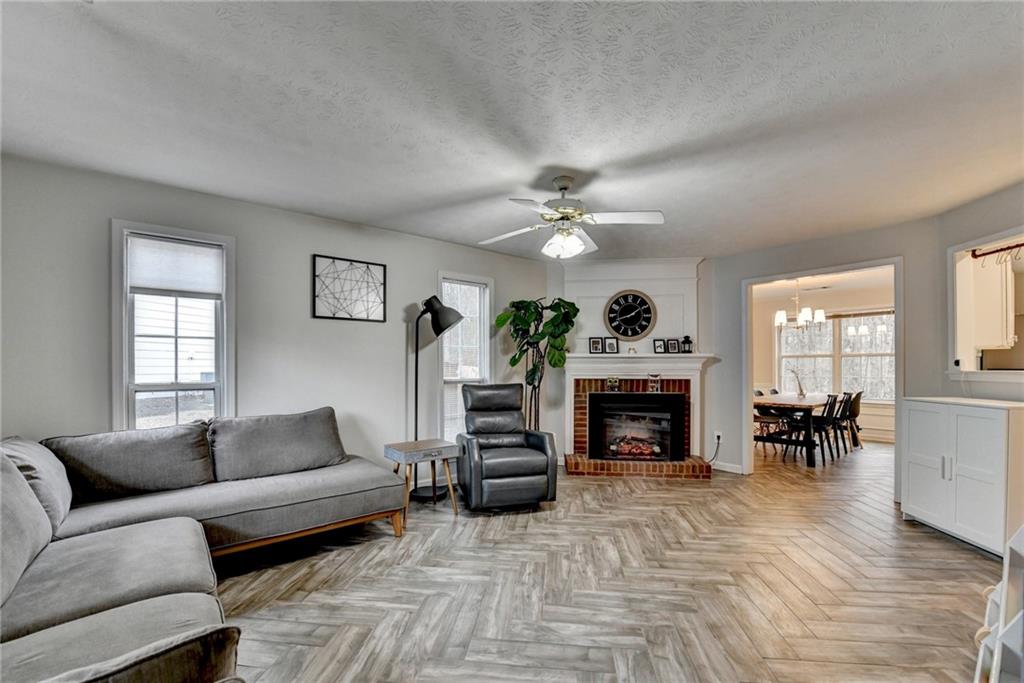 370 Manor Glen Drive