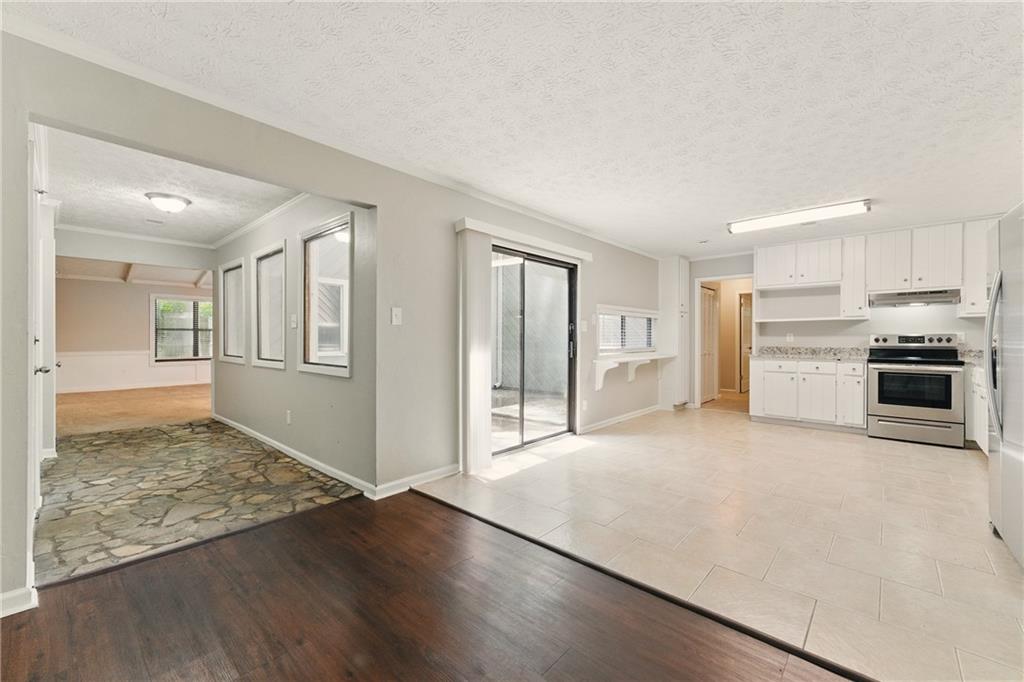 Holly Springs Crossing - Residential