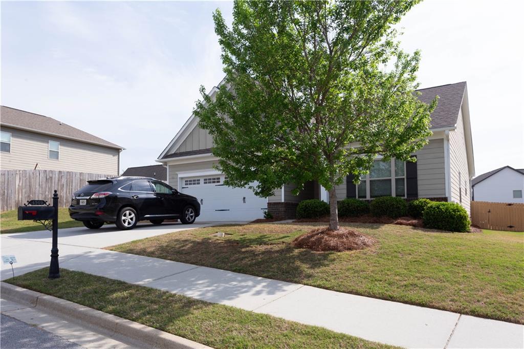 4509 Sweetwater Drive, Gainesville, Georgia image 3