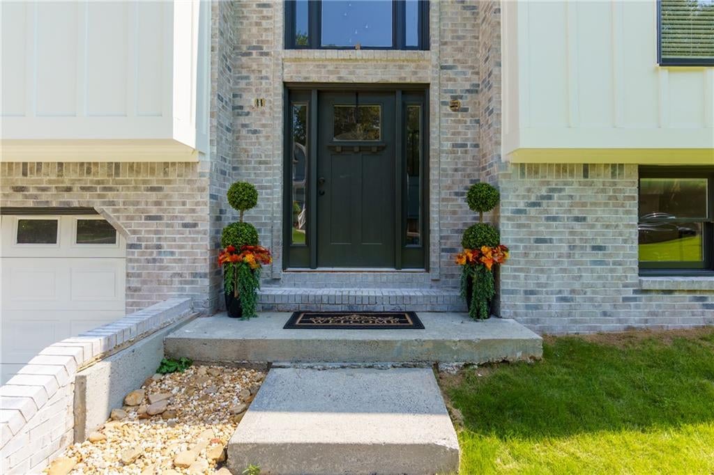 209 Tennis Court Lane NW