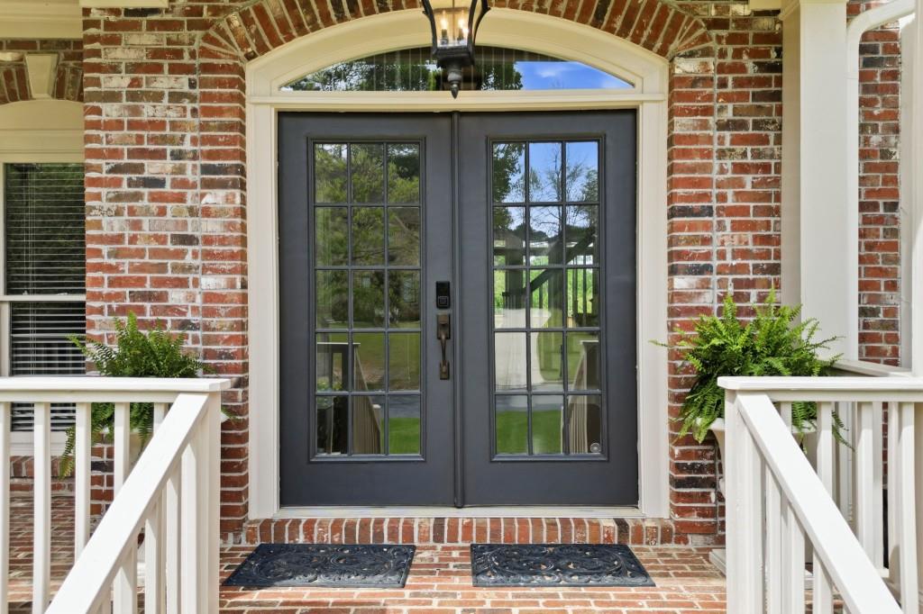 2718 Henderson Summit