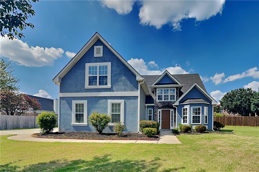 Charming 4 bed, 2.5 bath, 1,746 sqft home in Grayson! Open kitchen concept with updated counters and a spacious living room. Primary suite with attached bathroom. Spacious backyard, great for gatherings! Pets accepted on a case by case basis. Additional admin fees apply. The Fireplace is decorative. Schedule your showing today! This home is as-is.
This home may be located within a Homeowners Association (HOA) community. If so, residents will be responsible for adhering to all HOA rules and regulations. Please contact your agent or landlord's agent for more information.