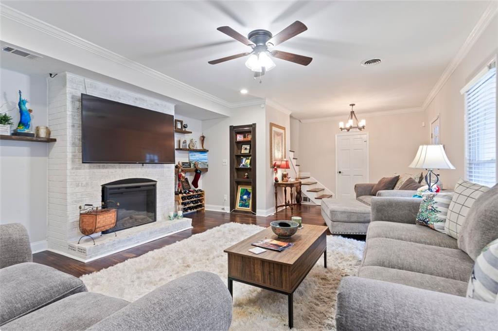 505 WYNCOURTNEY Drive NE