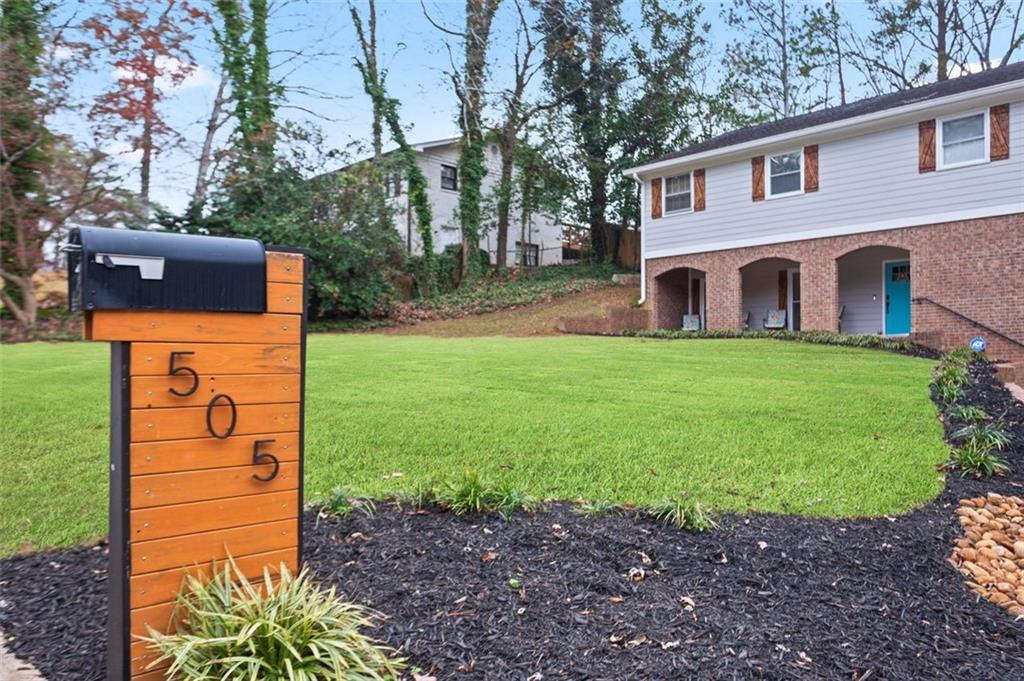 505 WYNCOURTNEY Drive NE