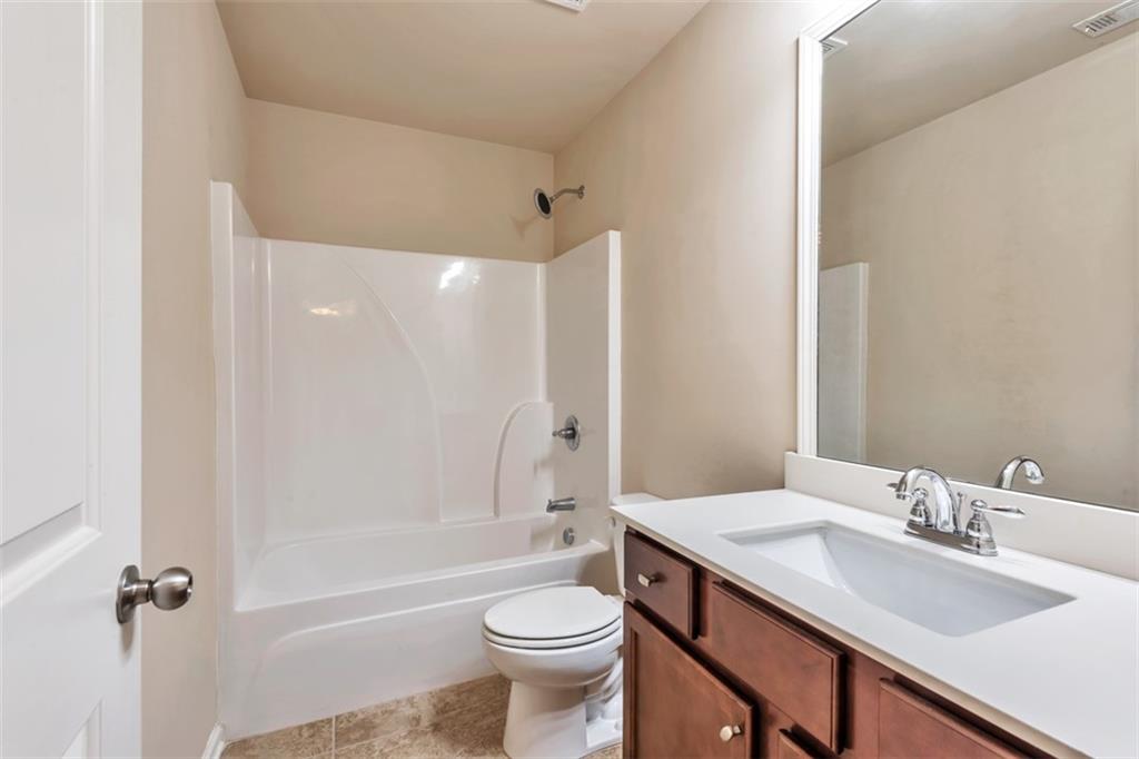 Lanier Walk - Residential Lease