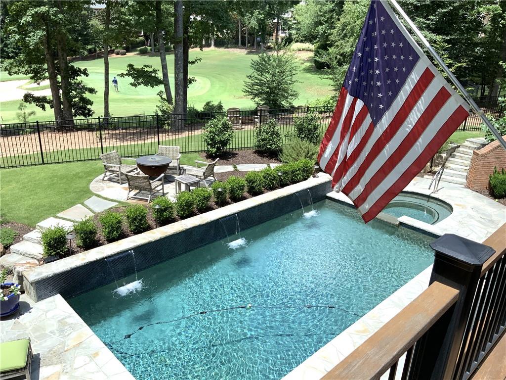 6995 Laurel Oak Drive