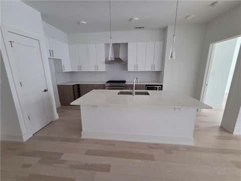 Condo For Rent - 775 Juniper Street #304<br/> Atlanta, GA 30308