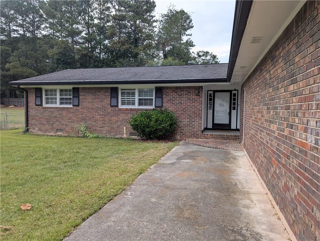 1847 Englewood Way
