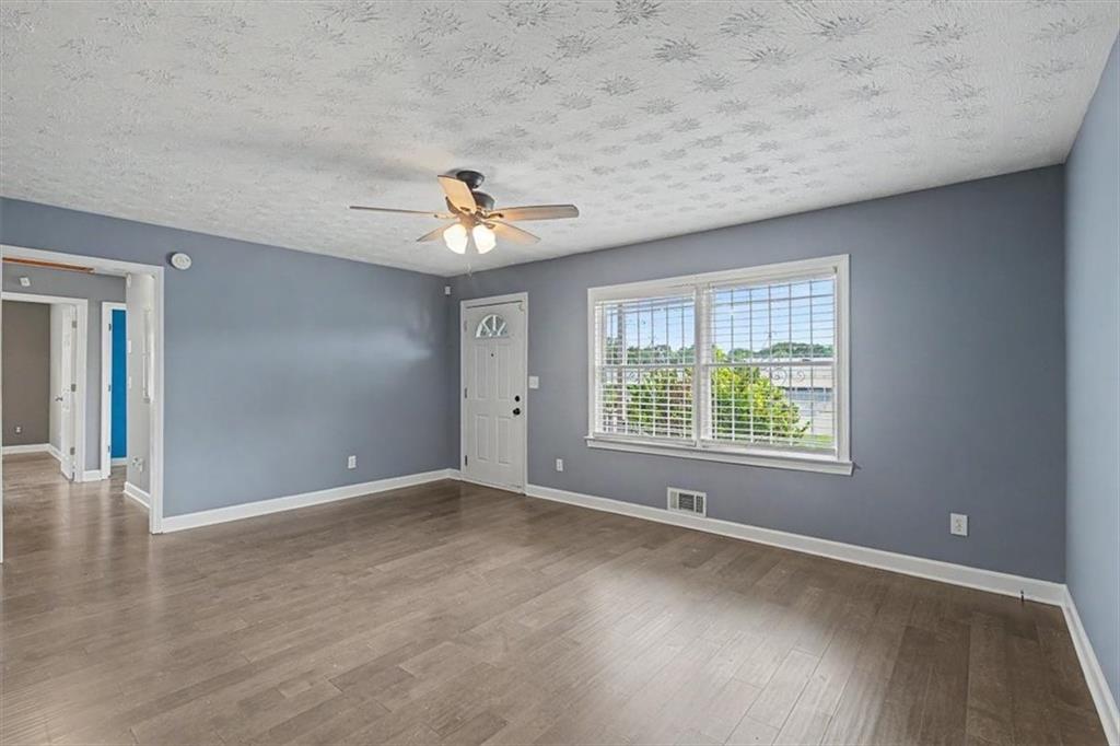 1400 Columbia Drive