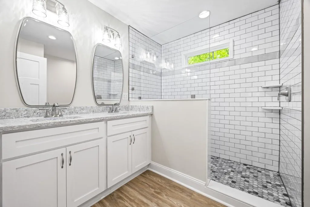 Lavonia, Georgia 30553, United States, 2 Bedrooms Bedrooms, ,3 BathroomsBathrooms,Residential,Active,119708