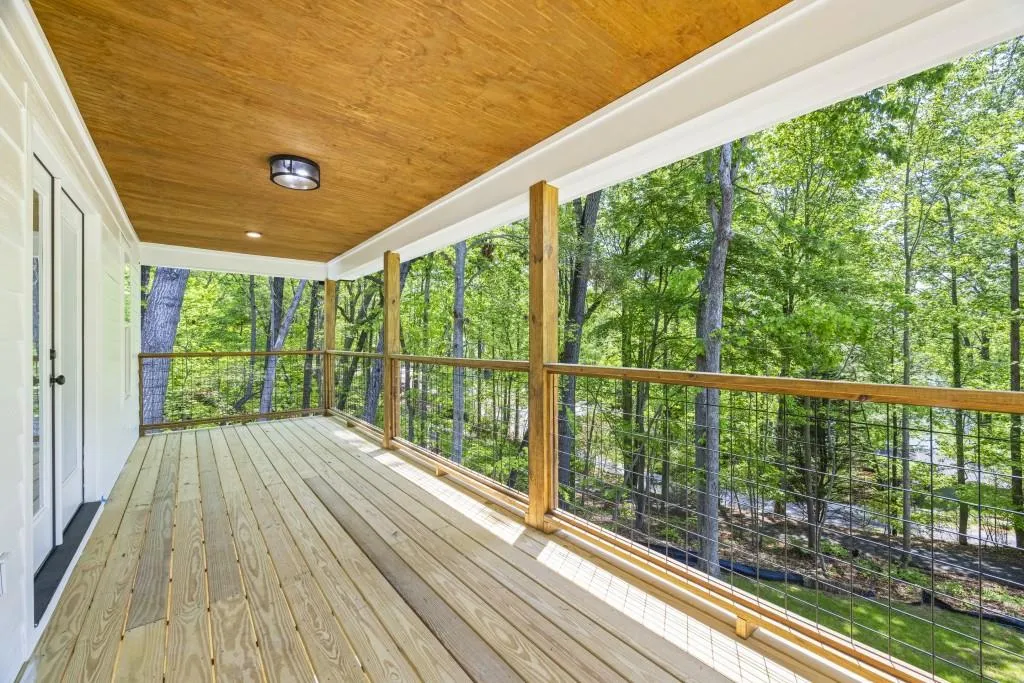 Lavonia, Georgia 30553, United States, 2 Bedrooms Bedrooms, ,3 BathroomsBathrooms,Residential,Active,119708