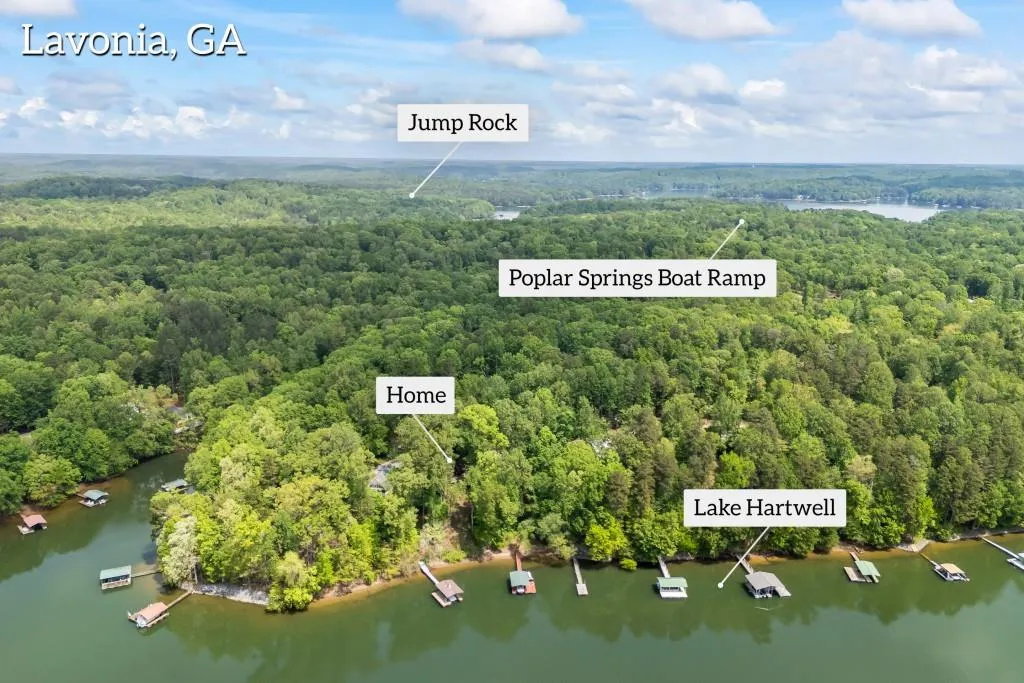 Lavonia, Georgia 30553, United States, 2 Bedrooms Bedrooms, ,3 BathroomsBathrooms,Residential,Active,119708