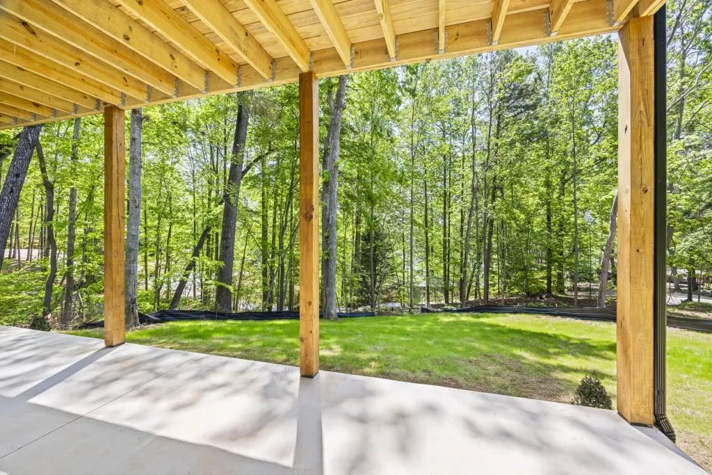 Lavonia, Georgia 30553, United States, 2 Bedrooms Bedrooms, ,3 BathroomsBathrooms,Residential,Active,119708