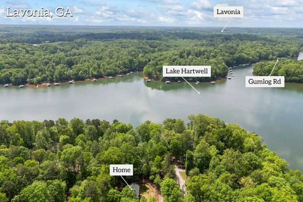 Lavonia, Georgia 30553, United States, 2 Bedrooms Bedrooms, ,3 BathroomsBathrooms,Residential,Active,119708