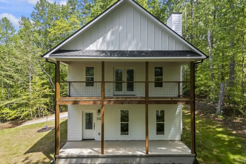 Lavonia, Georgia 30553, United States, 2 Bedrooms Bedrooms, ,3 BathroomsBathrooms,Residential,Active,119708