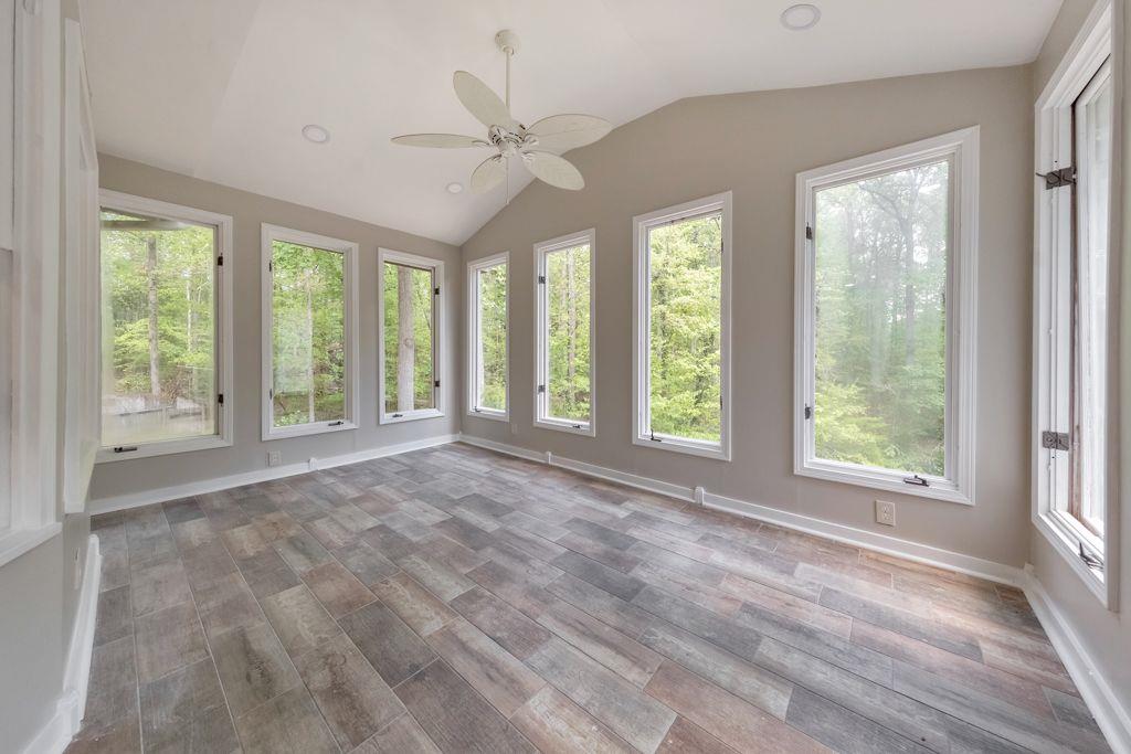 Willow Point - Residential