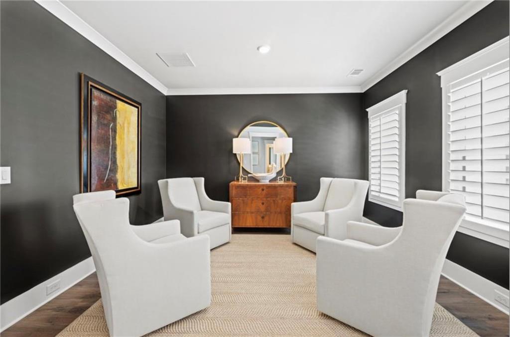 35 Rose Walk Court