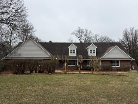 Homes For Sale - 937 Hidden Falls Lane<br/> Cobb County, Smyrna, GA 30082