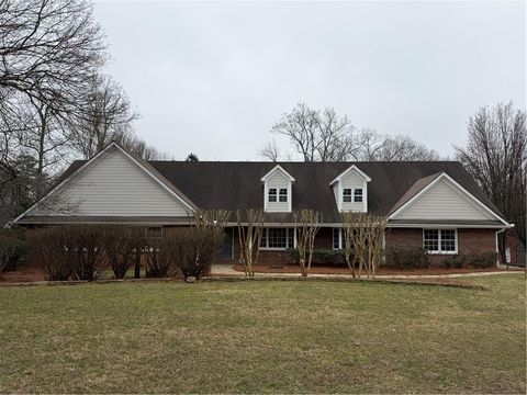 937 Hidden Falls Lane SE Smyrna GA 30082