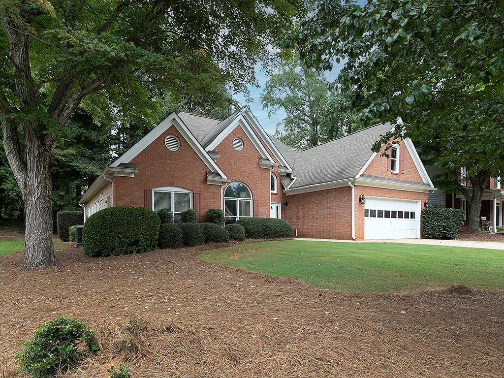 3315 Oak Hampton Way