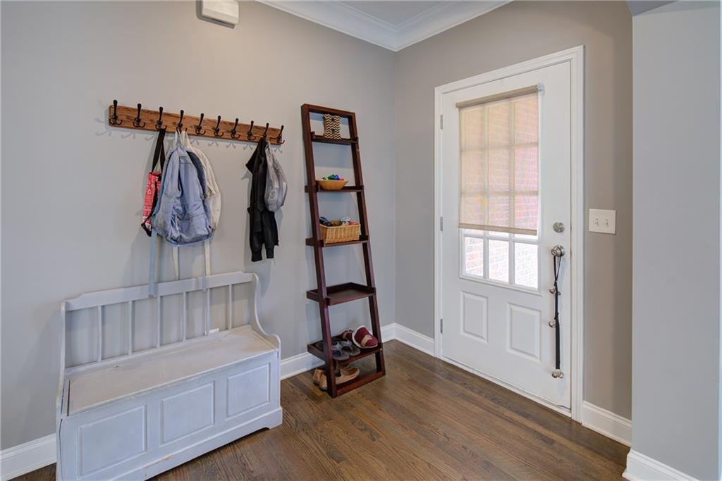 5375 Fairmont Glen