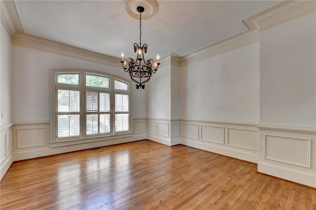 6940 Laurel Oak Drive
