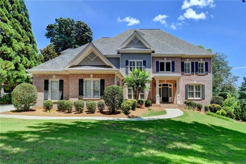 Homes For Sale - 6940 Laurel Oak Drive<br/> Suwanee, GA 30024