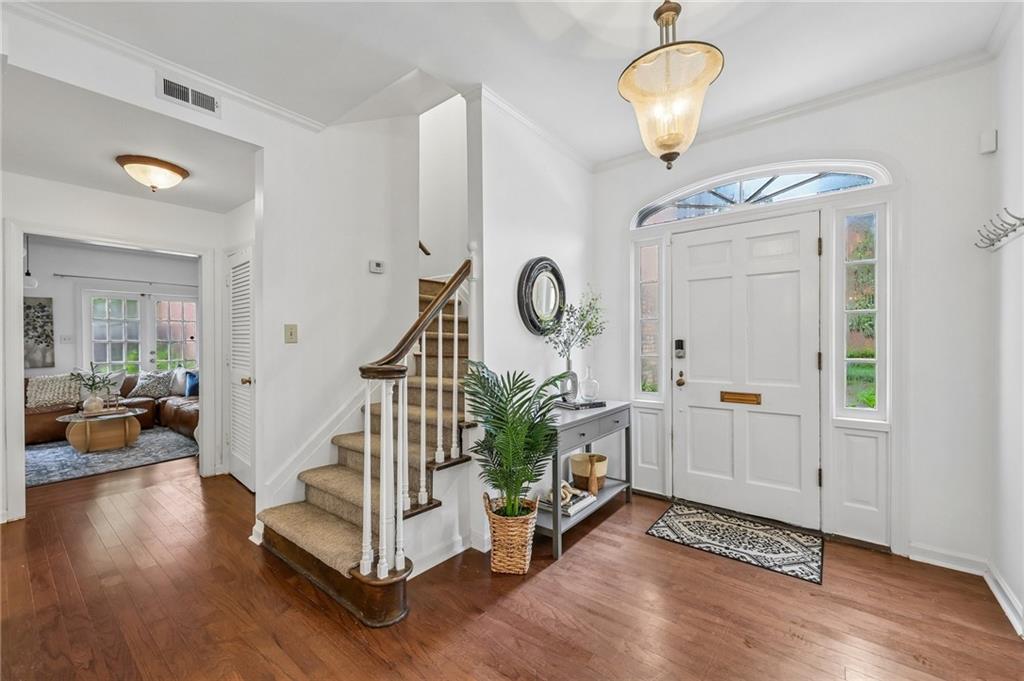 11 Kings Walk NE