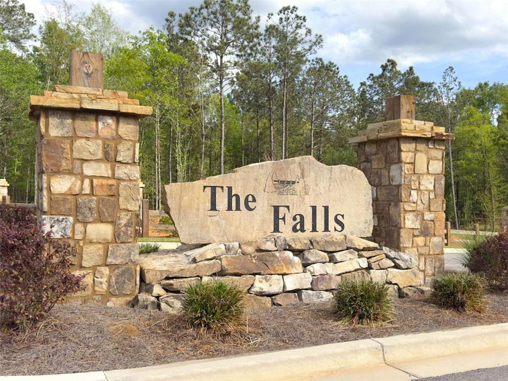 Photo 1 of 20 — 113 The Falls Lane, Milledgeville, GA 31061