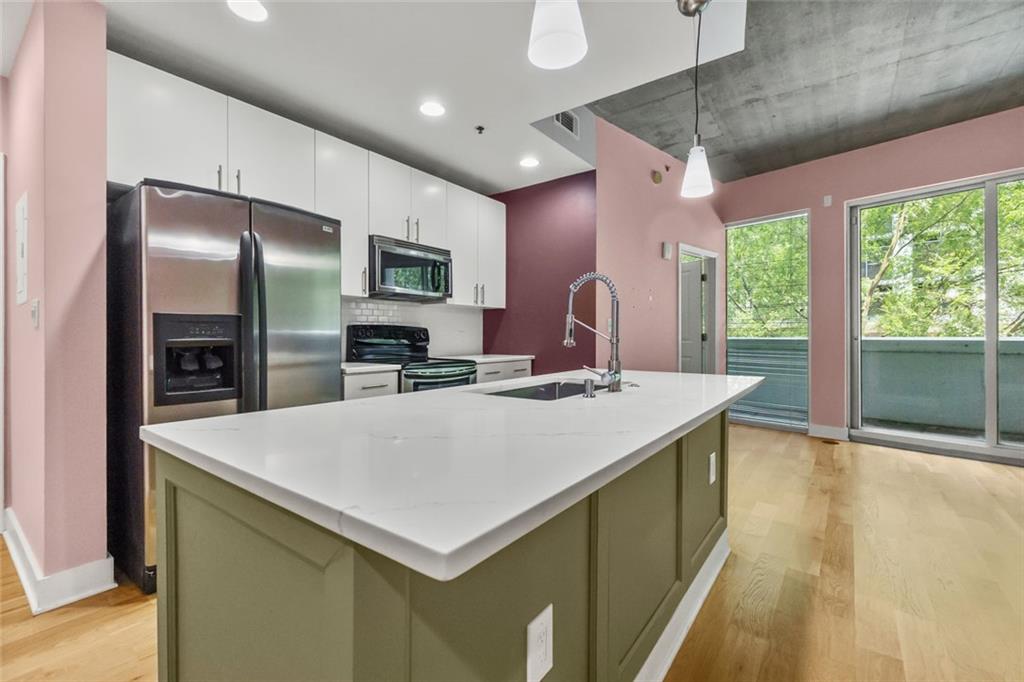 950 NW W Peachtree Street NW 410
