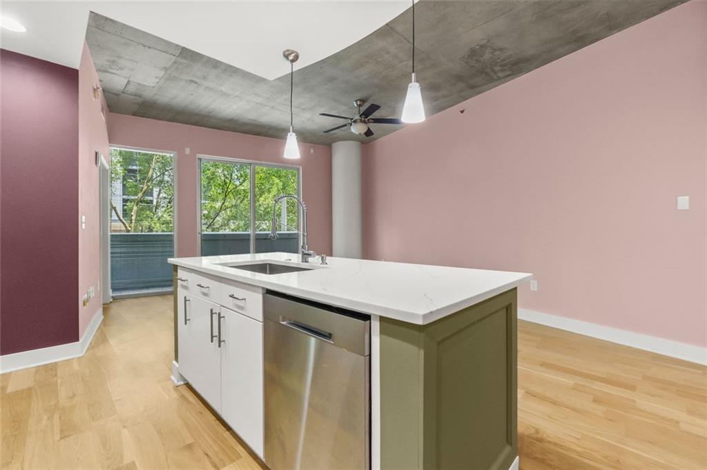 950 NW W Peachtree Street NW 410