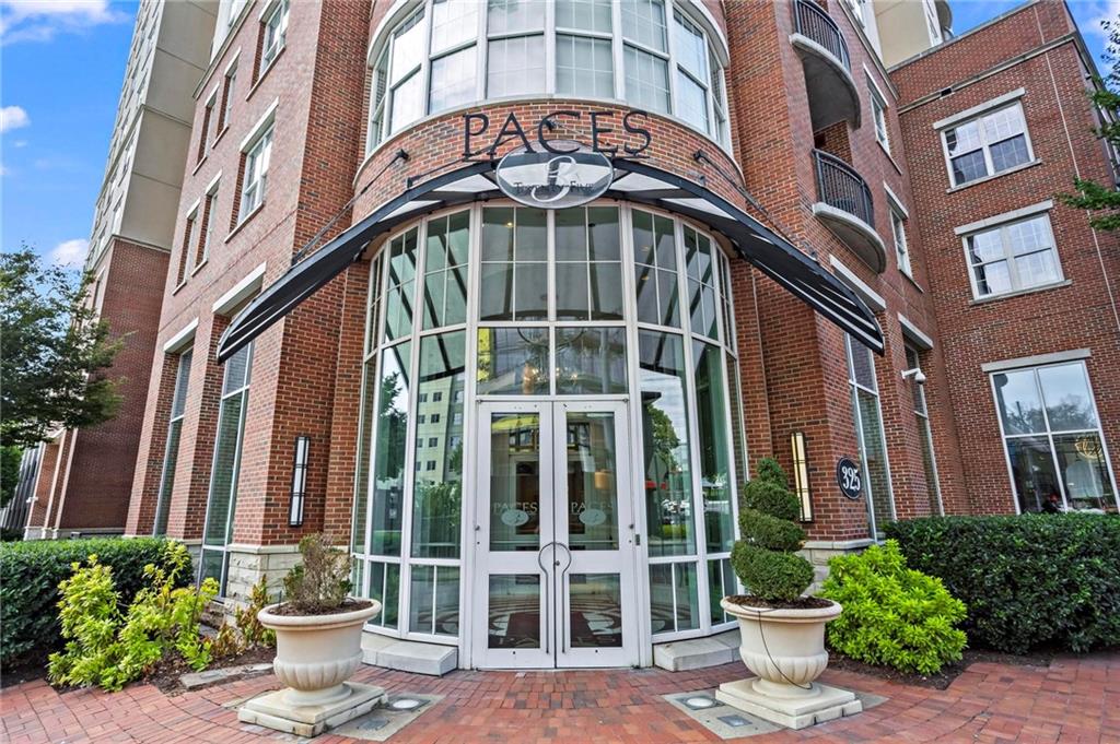325 E Paces Ferry Road NE 703