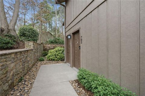 Condo For Sale - 703 Cumberland Court<br/> Smyrna, GA 30080