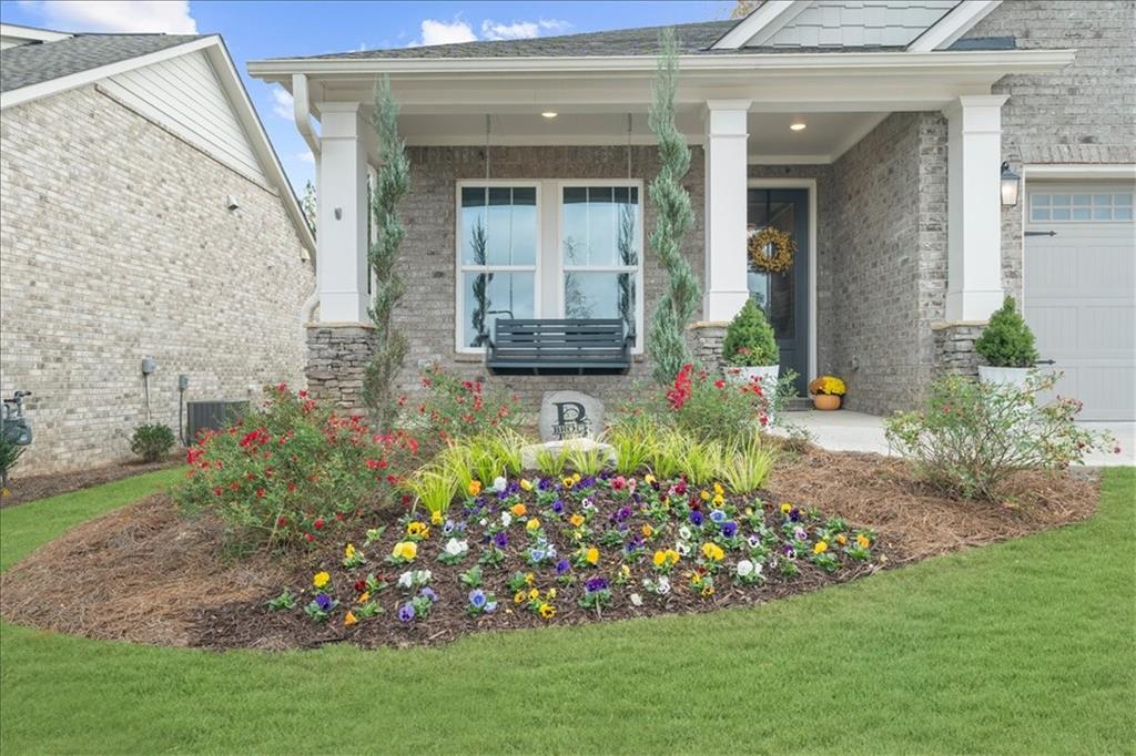 218 Floral Valley Drive