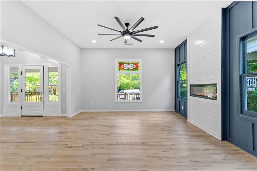 378 Grant Park Place