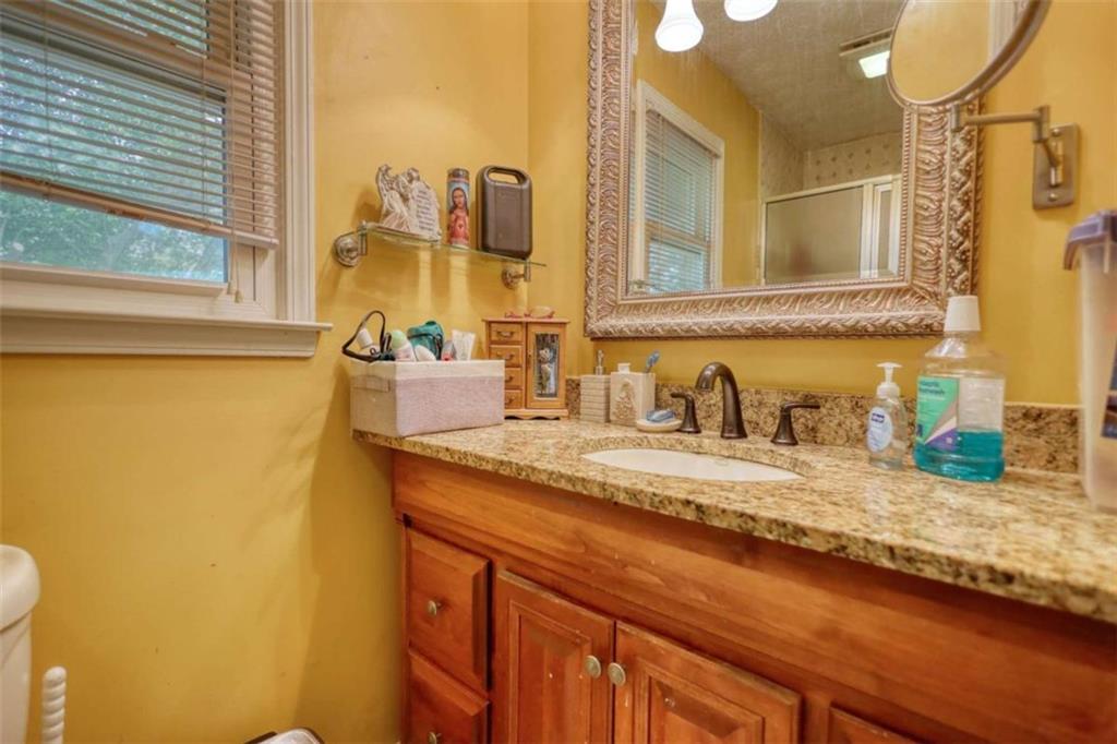 2368 Ellis Court Ct, Snellville, Georgia image 38