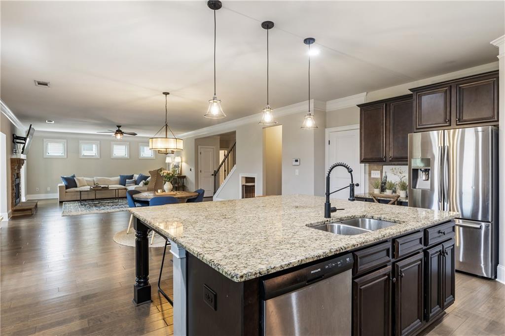 4375 Mossbrook Circle, Alpharetta, Georgia image 20