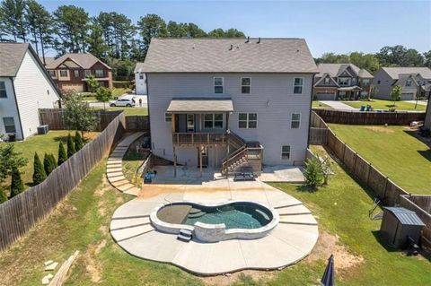 A home in Dacula