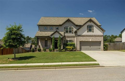 A home in Dacula