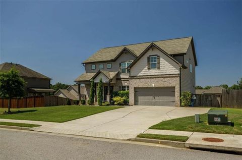 A home in Dacula