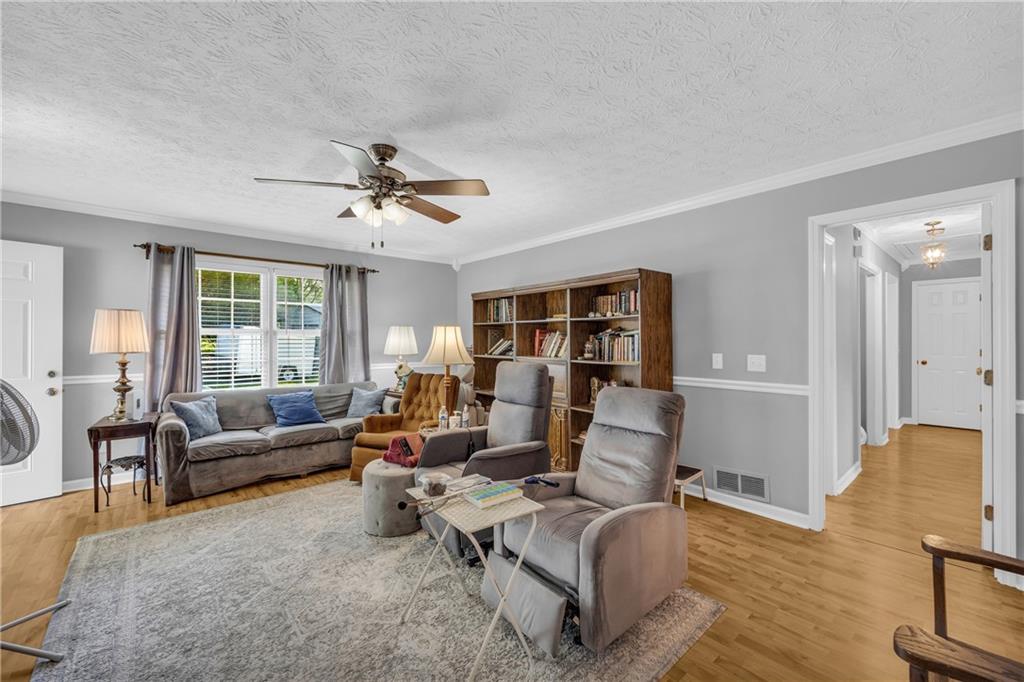 4336 Woodfield Drive
