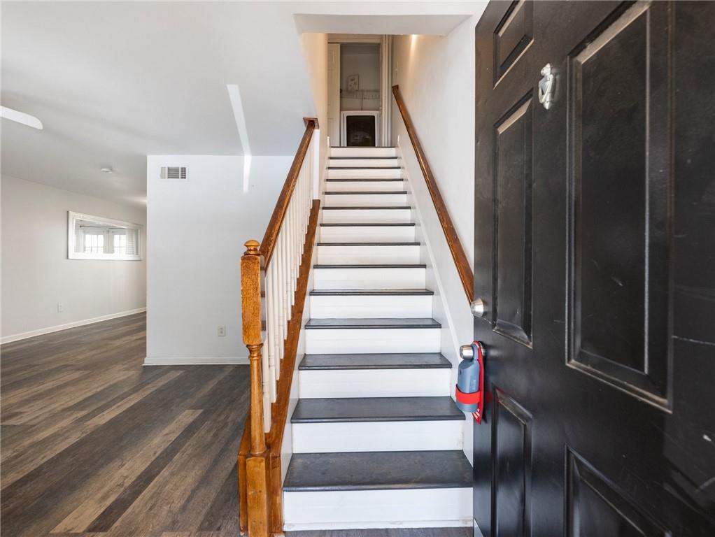1020 Summer Place