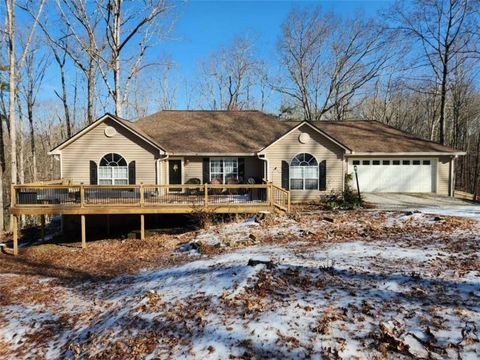 A home in Dawsonville